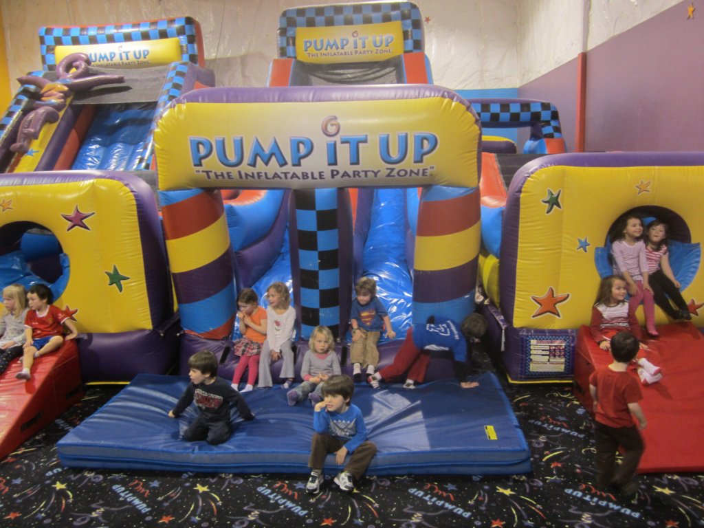 mias5thbirthdayatpumpitupwithfriends.jpg