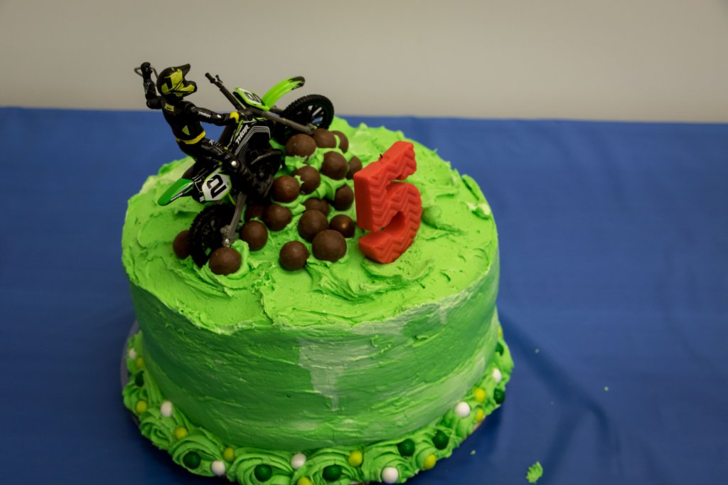 motorcyclecake.jpg